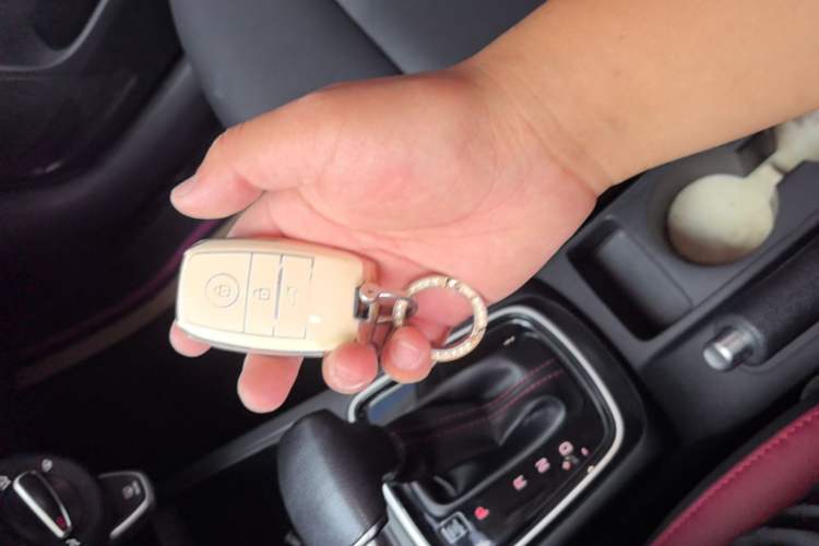 Used Kia KX Cross 2017 1.4L AT GLS Vehicle Key