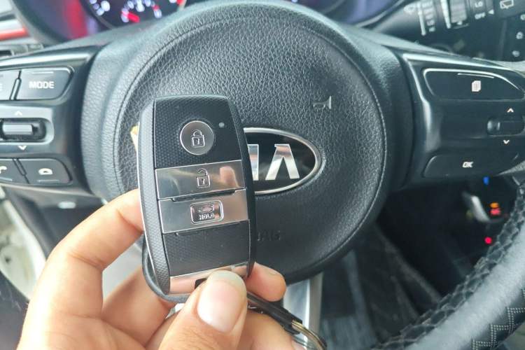 Used Kia KX Cross 2017 1.4L AT GLS Vehicle Key
