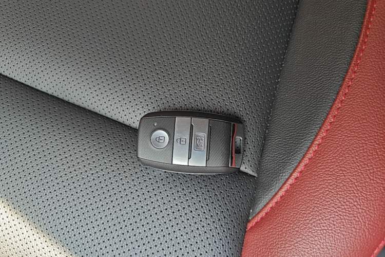 Used Kia KX Cross 2017 1.4L AT GLS Vehicle Key