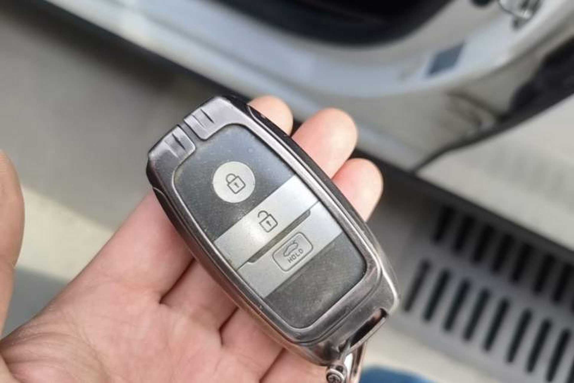 Used Kia KX Cross 2017 1.4L AT GLS Vehicle Key