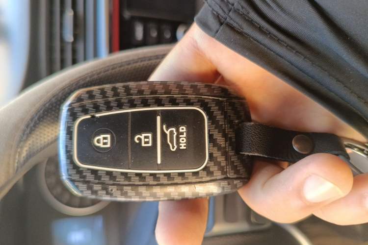 Used Kia KX Cross 2017 1.4L AT GLS Vehicle Key