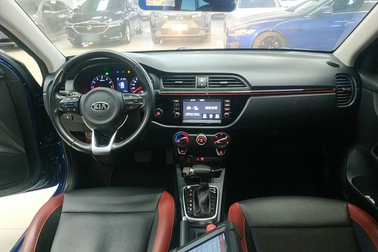 Used Kia KX Cross 2018 1.6L Automatic Dynamic Sunroof Version Center Console