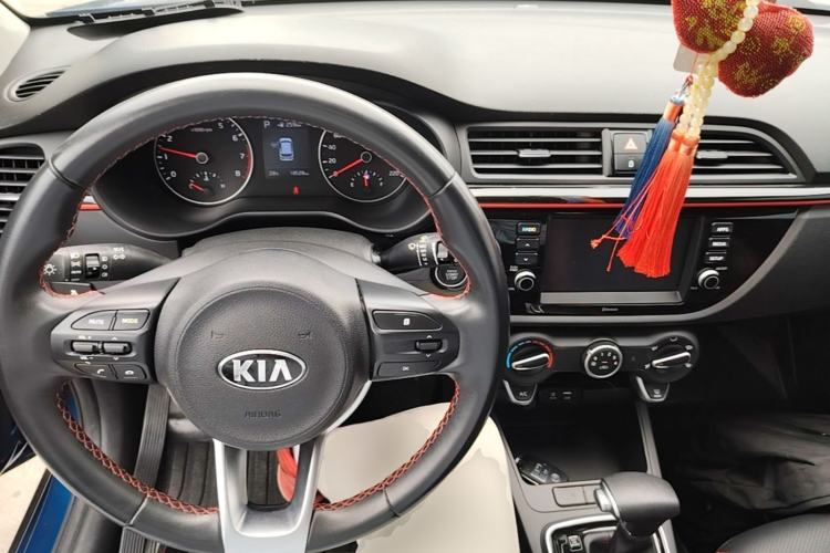 Used Kia KX Cross 2018 1.6L Automatic Dynamic Sunroof Version Center Console