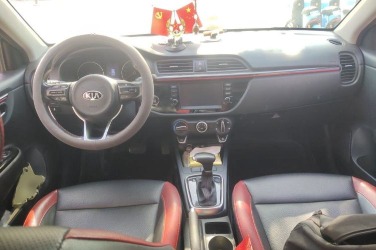 Used Kia KX Cross 2018 1.6L Automatic Dynamic Sunroof Version Center Console