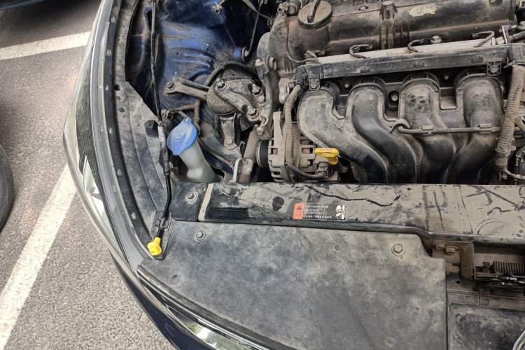 Used Kia KX Cross 2018 1.6L Automatic Dynamic Sunroof Version Engine Bay Right