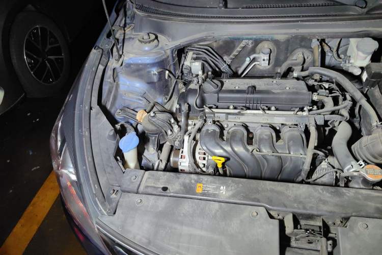 Used Kia KX Cross 2018 1.6L Automatic Dynamic Sunroof Version Engine Bay Right