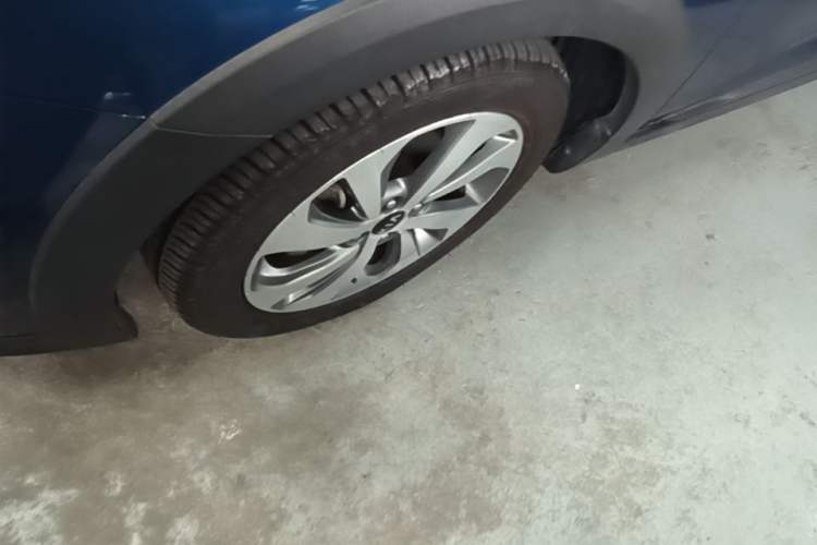 Used Kia KX Cross 2018 1.6L Automatic Dynamic Sunroof Version Exterior 1
