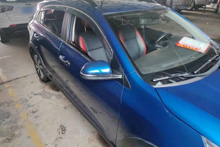 Used Kia KX Cross 2018 1.6L Automatic Dynamic Sunroof Version Exterior 2