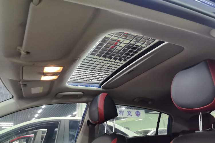 Used Kia KX Cross 2018 1.6L Automatic Dynamic Sunroof Version Headliner