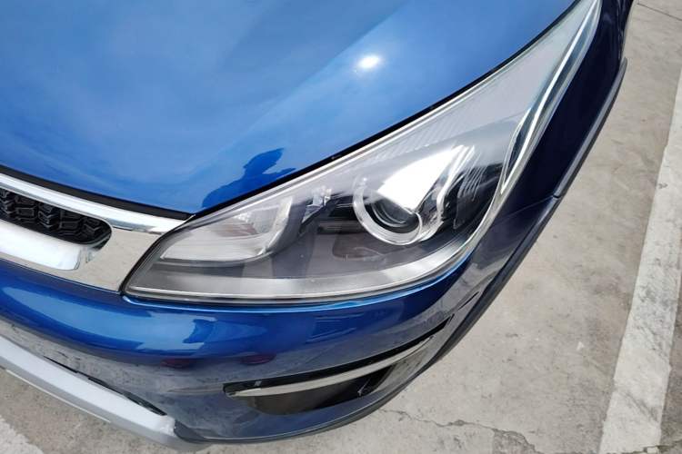 Used Kia KX Cross 2018 1.6L Automatic Dynamic Sunroof Version Left Front Headlight