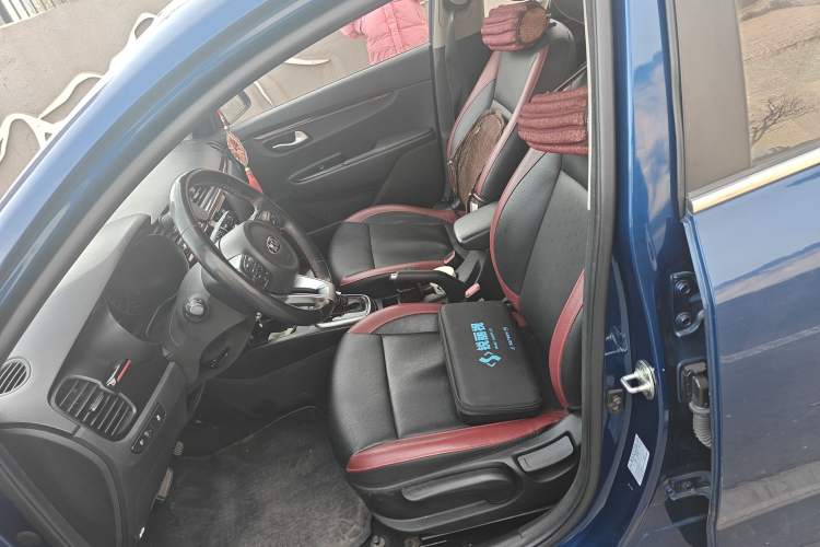 Used Kia KX Cross 2018 1.6L Automatic Dynamic Sunroof Version Left Front Seat