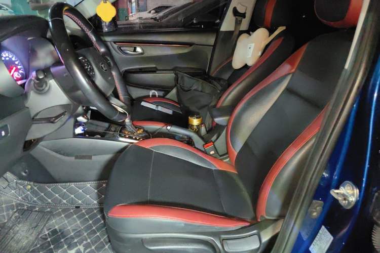 Used Kia KX Cross 2018 1.6L Automatic Dynamic Sunroof Version Left Front Seat