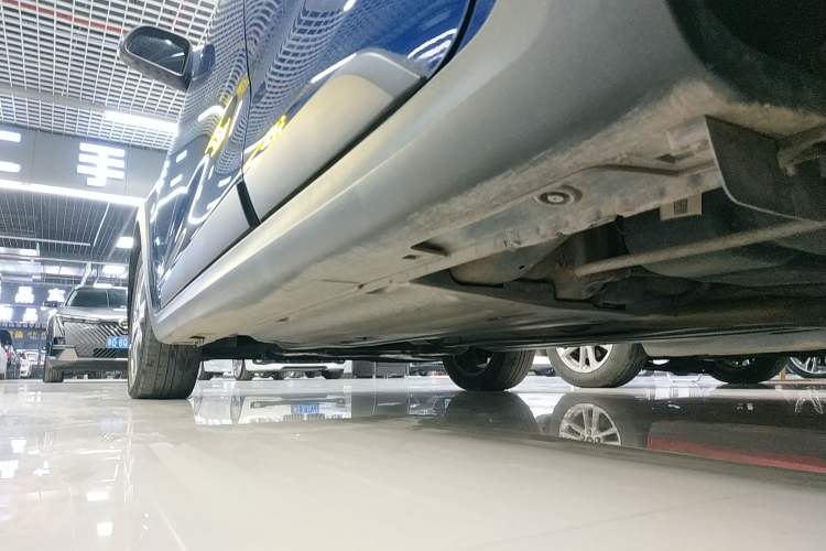 Used Kia KX Cross 2018 1.6L Automatic Dynamic Sunroof Version Left Side Sill