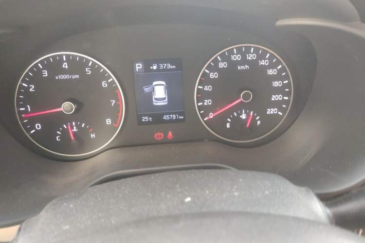 Used Kia KX Cross 2018 1.6L Automatic Dynamic Sunroof Version Odometer Close Up