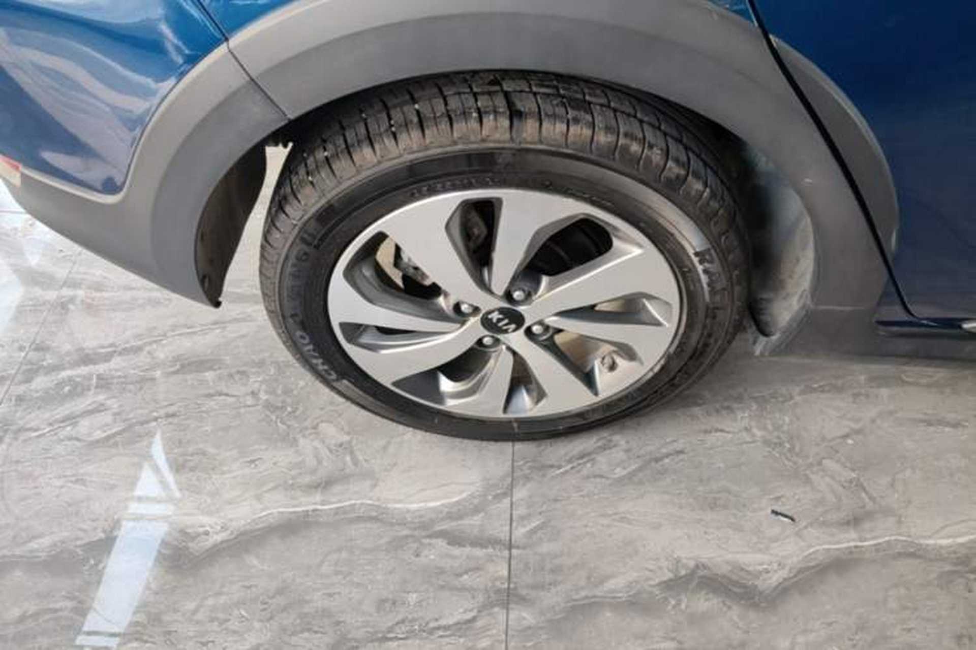 Used Kia KX Cross 2018 1.6L Automatic Dynamic Sunroof Version Right Rear Wheel Hub
