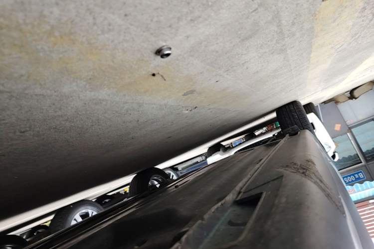 Used Kia KX Cross 2018 1.6L Automatic Dynamic Sunroof Version Right Side Sill