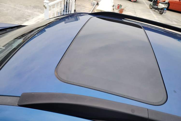 Used Kia KX Cross 2018 1.6L Automatic Dynamic Sunroof Version Roof