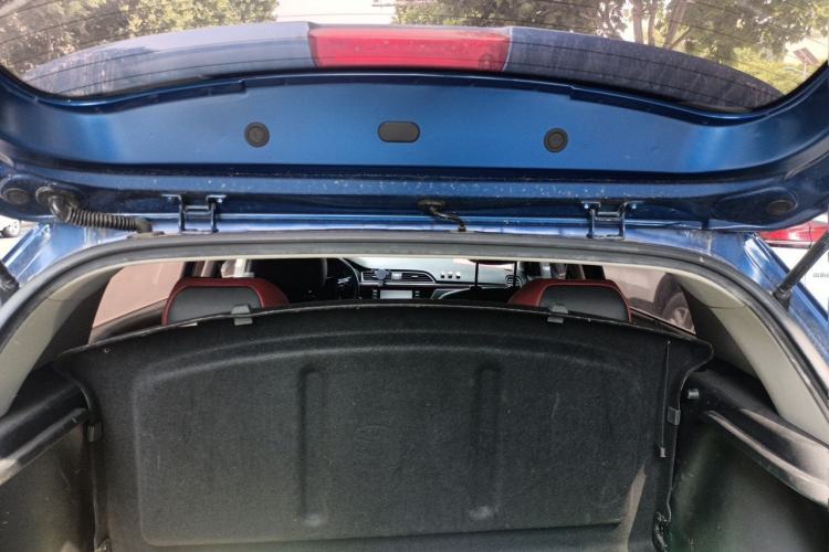 Used Kia KX Cross 2018 1.6L Automatic Dynamic Sunroof Version Trunk