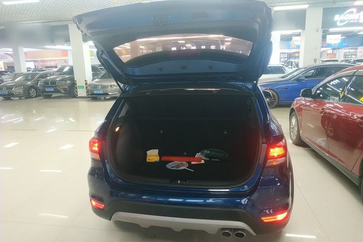 Used Kia KX Cross 2018 1.6L Automatic Dynamic Sunroof Version Trunk