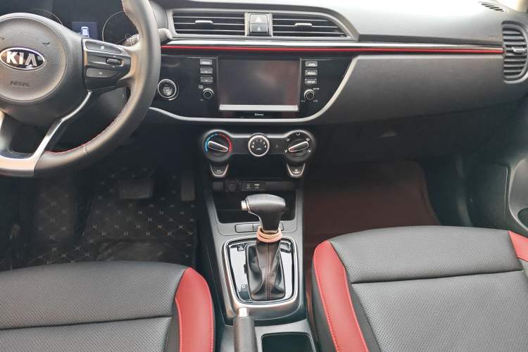 Used Kia KX Cross 2018 1.6L Automatic Dynamic Sunroof Version Audio And AC Panel