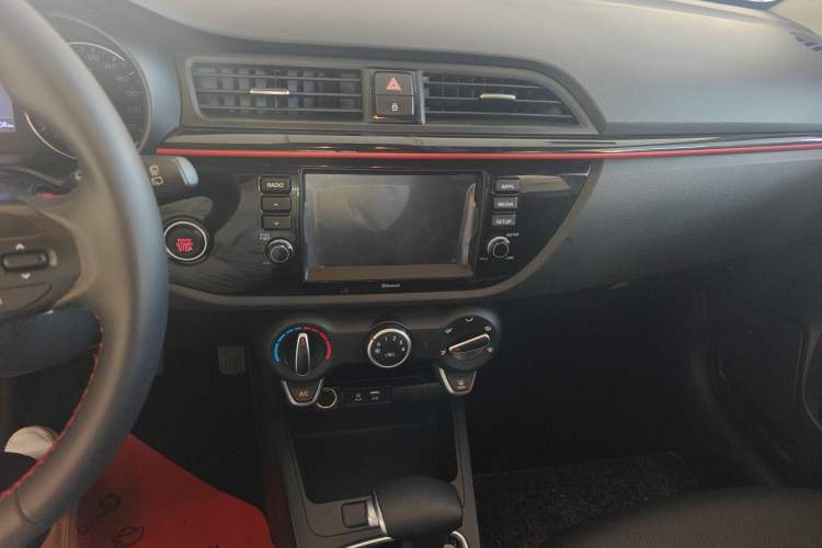 Used Kia KX Cross 2018 1.6L Automatic Dynamic Sunroof Version Audio And AC Panel