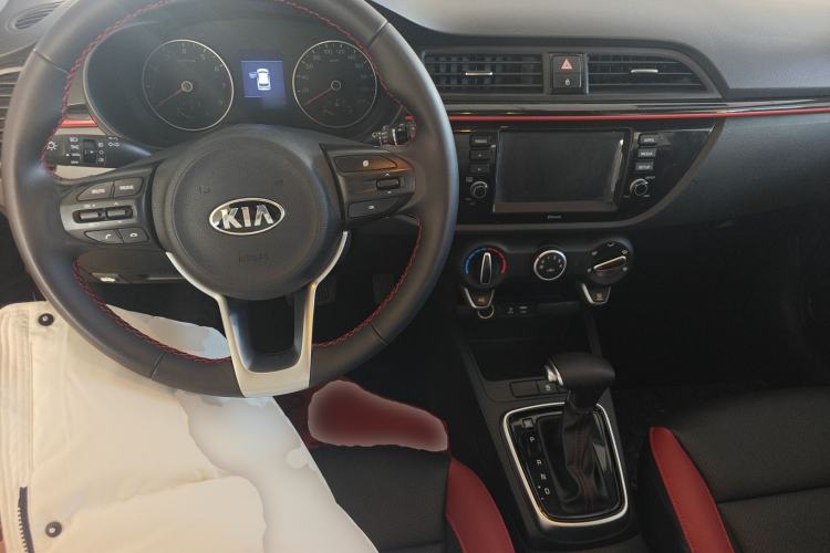 Used Kia KX Cross 2018 1.6L Automatic Dynamic Sunroof Version Center Console