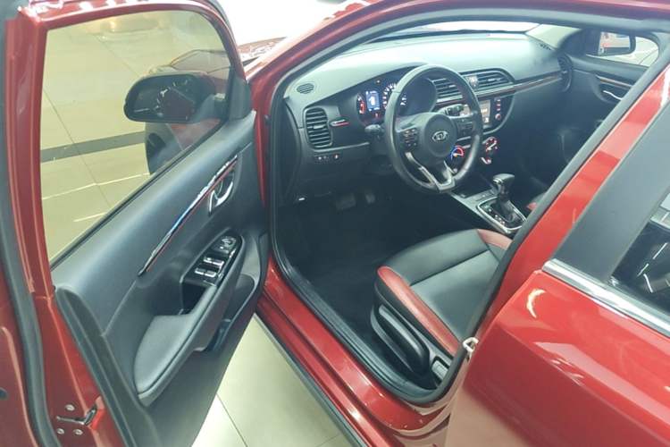 Used Kia KX Cross 2018 1.6L Automatic Dynamic Sunroof Version Driver Seat