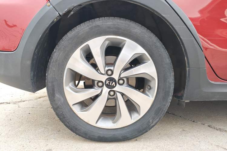 Used Kia KX Cross 2018 1.6L Automatic Dynamic Sunroof Version Exterior 8