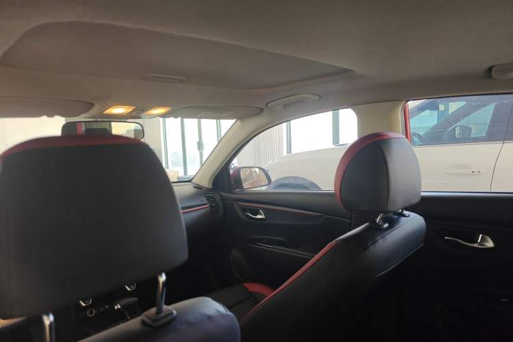 Used Kia KX Cross 2018 1.6L Automatic Dynamic Sunroof Version Headliner