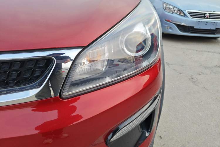 Used Kia KX Cross 2018 1.6L Automatic Dynamic Sunroof Version Left Front Headlight