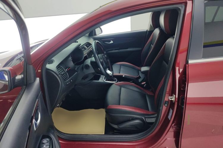 Used Kia KX Cross 2018 1.6L Automatic Dynamic Sunroof Version Left Front Seat