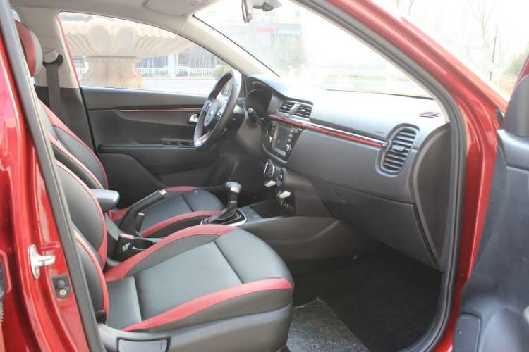 Used Kia KX Cross 2018 1.6L Automatic Dynamic Sunroof Version Right Front Seat