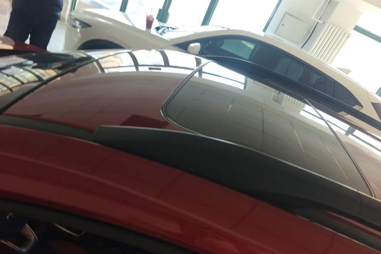 Used Kia KX Cross 2018 1.6L Automatic Dynamic Sunroof Version Roof