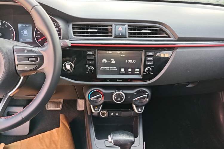 Used Kia KX Cross 2018 1.6L Automatic Dynamic Sunroof Version Audio And AC Panel