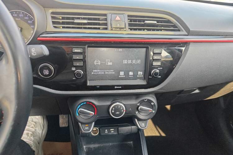 Used Kia KX Cross 2018 1.6L Automatic Dynamic Sunroof Version Audio And AC Panel