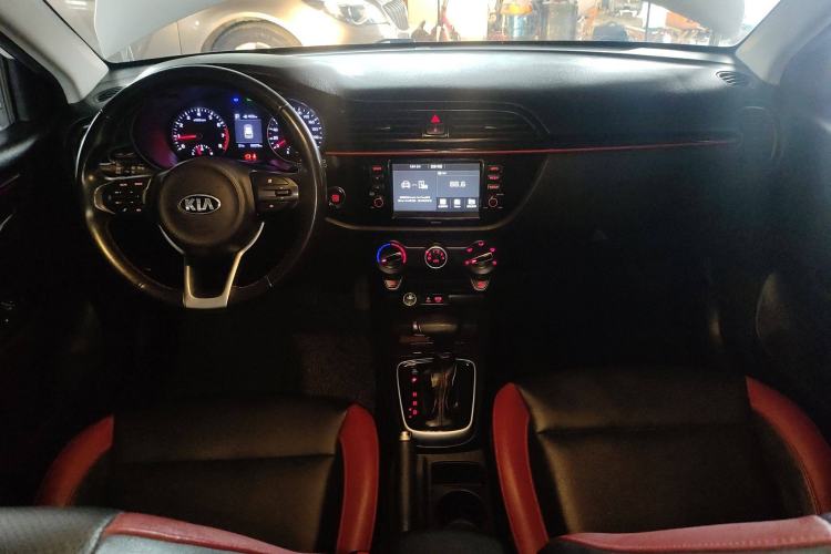 Used Kia KX Cross 2018 1.6L Automatic Dynamic Sunroof Version Center Console