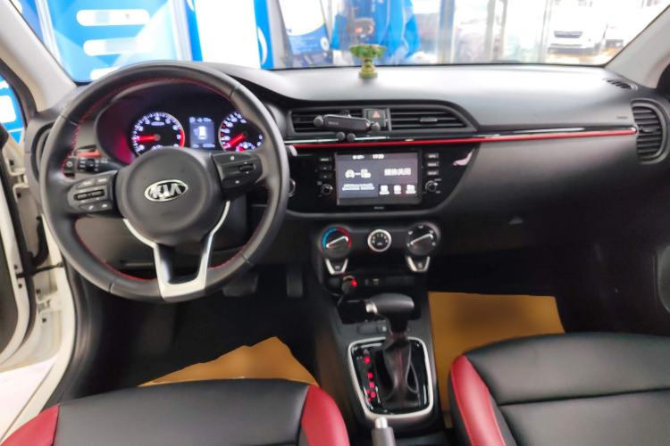 Used Kia KX Cross 2018 1.6L Automatic Dynamic Sunroof Version Center Console