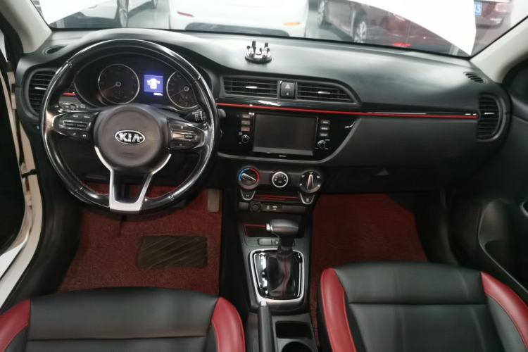 Used Kia KX Cross 2018 1.6L Automatic Dynamic Sunroof Version Center Console