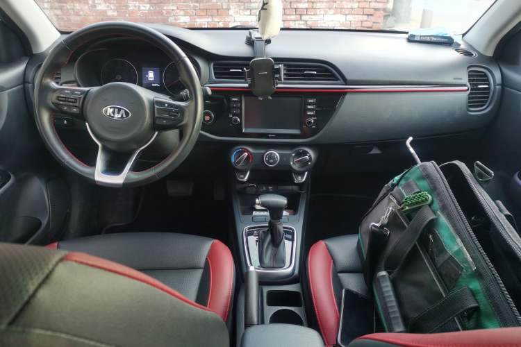 Used Kia KX Cross 2018 1.6L Automatic Dynamic Sunroof Version Center Console