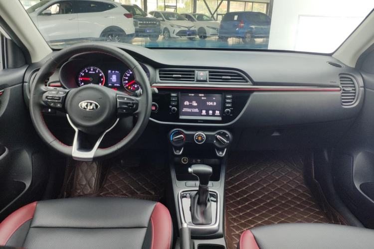Used Kia KX Cross 2018 1.6L Automatic Dynamic Sunroof Version Center Console