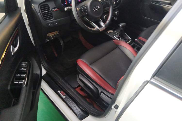 Used Kia KX Cross 2018 1.6L Automatic Dynamic Sunroof Version Driver Seat