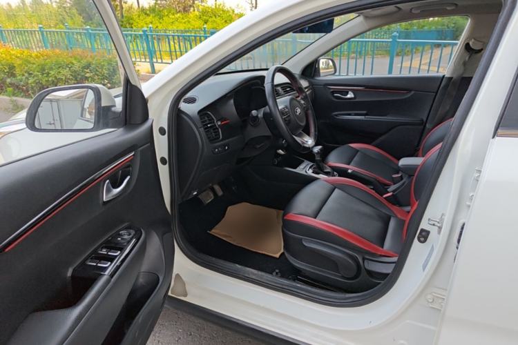 Used Kia KX Cross 2018 1.6L Automatic Dynamic Sunroof Version Driver Seat