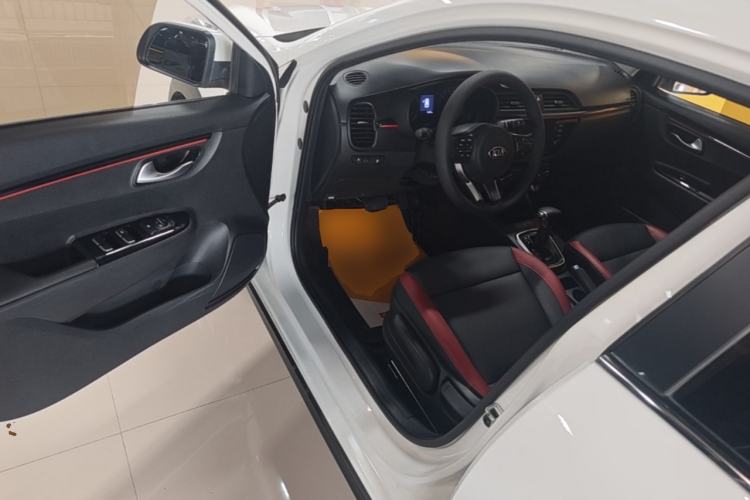 Used Kia KX Cross 2018 1.6L Automatic Dynamic Sunroof Version Driver Seat