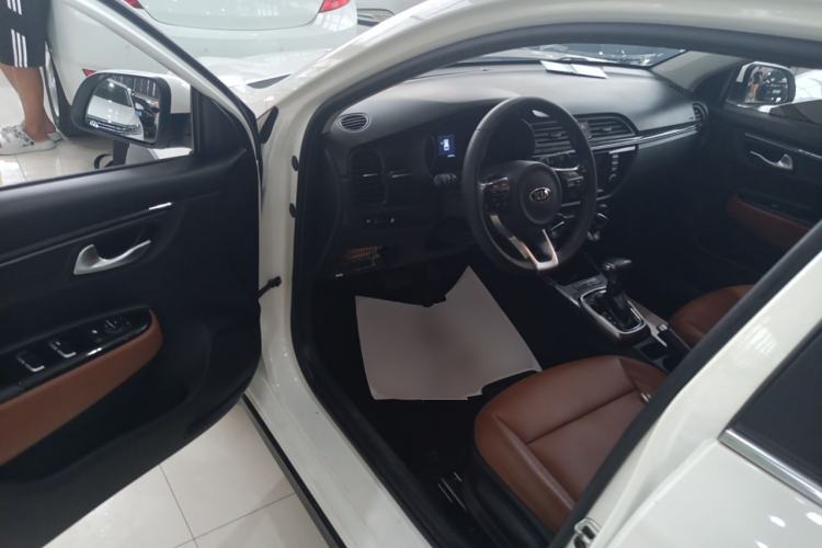 Used Kia KX Cross 2018 1.6L Automatic Dynamic Sunroof Version Driver Seat