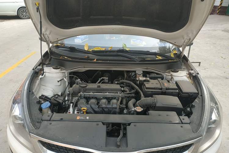 Used Kia KX Cross 2018 1.6L Automatic Dynamic Sunroof Version Engine Bay