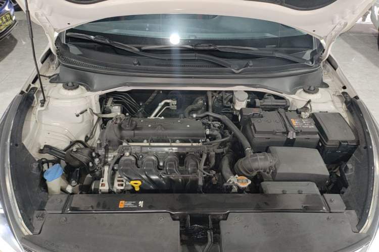Used Kia KX Cross 2018 1.6L Automatic Dynamic Sunroof Version Engine Bay