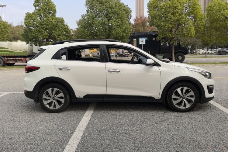 Used Kia KX Cross 2018 1.6L Automatic Dynamic Sunroof Version Exterior 2