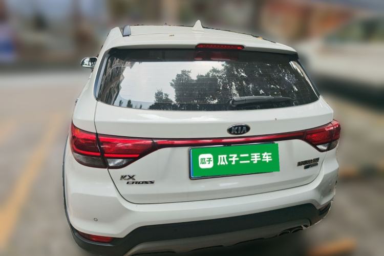 Used Kia KX Cross 2018 1.6L Automatic Dynamic Sunroof Version Exterior 4