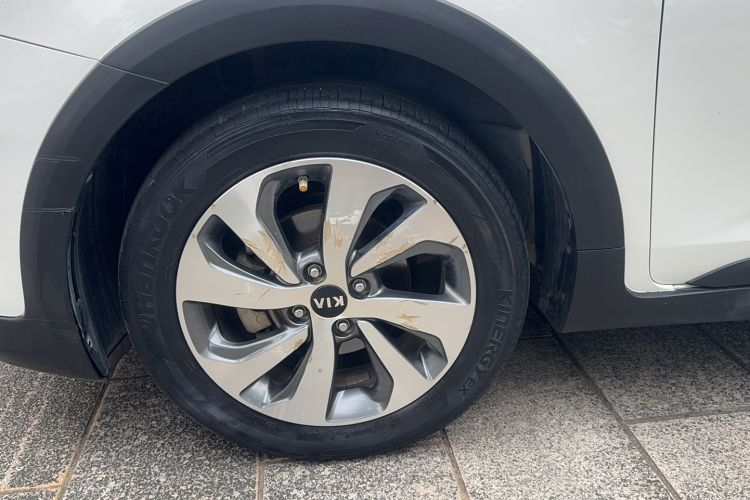 Used Kia KX Cross 2018 1.6L Automatic Dynamic Sunroof Version Exterior 5