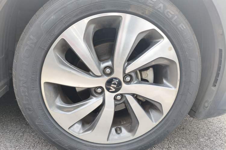 Used Kia KX Cross 2018 1.6L Automatic Dynamic Sunroof Version Exterior 7